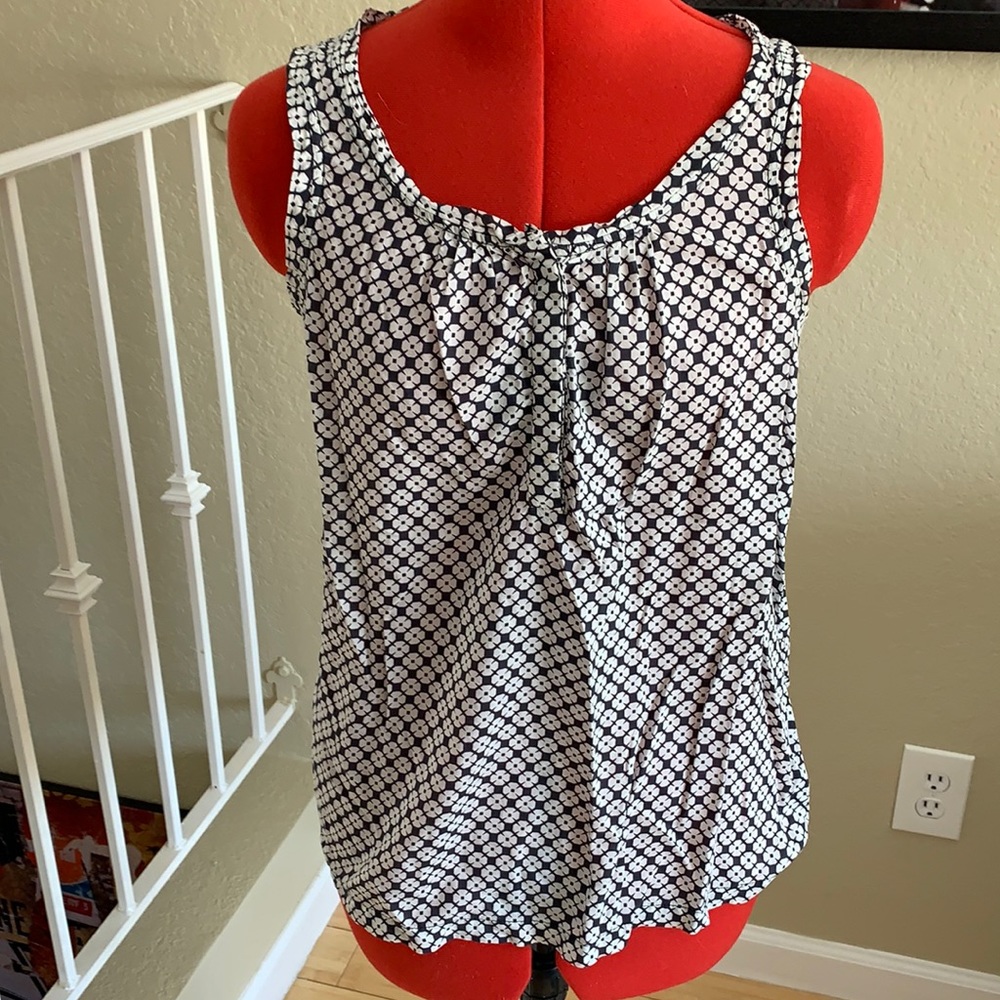 Old Navy mod floral print tank